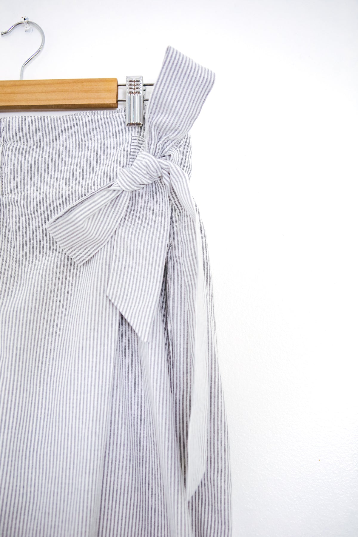 Alapaap Embroidered Culottes in White